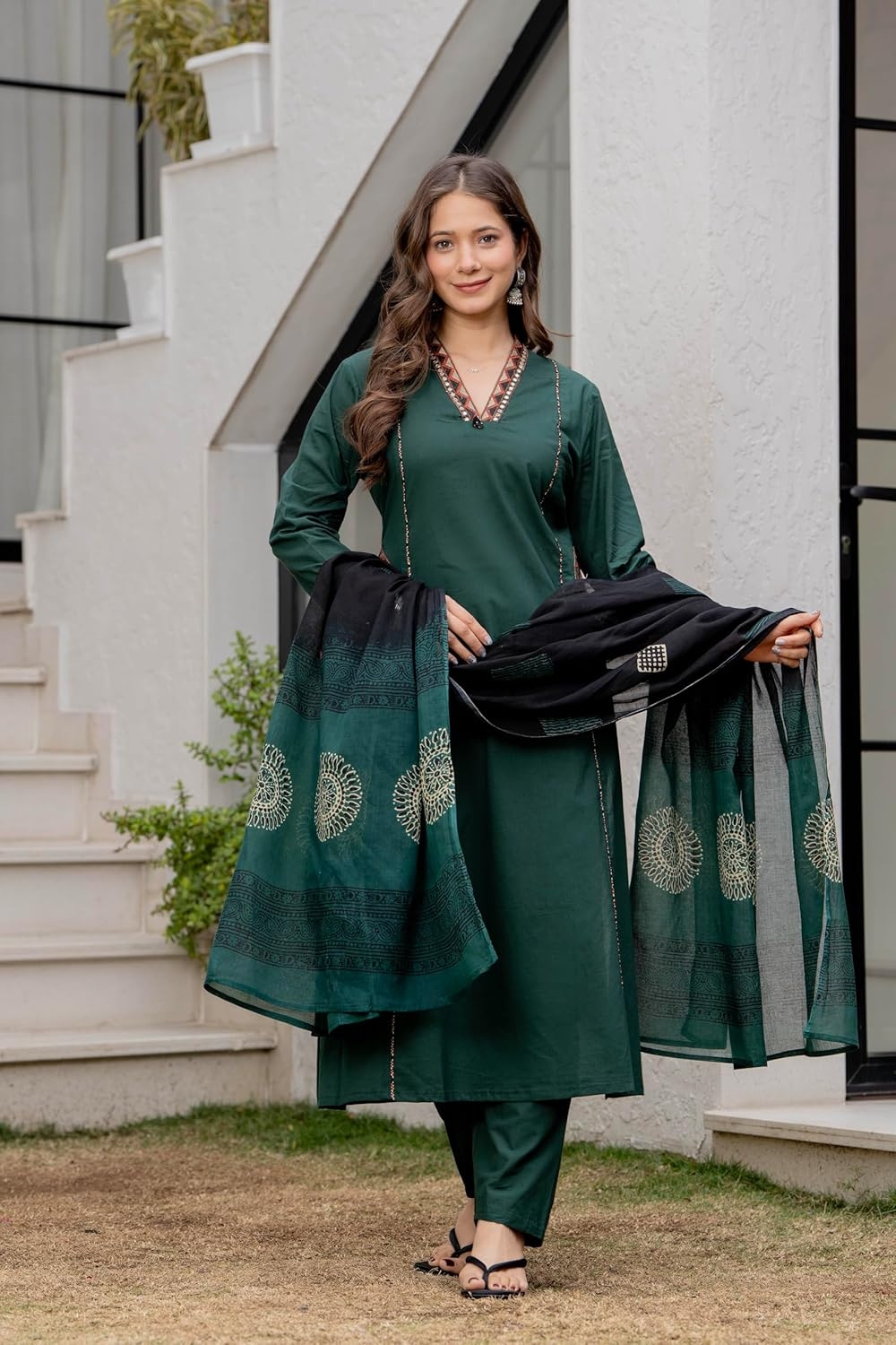 MEERA FAB Women Floral Printed Pure Cotton Straight V-Neck Kurta with Palazzos & Dupatta - Image 13