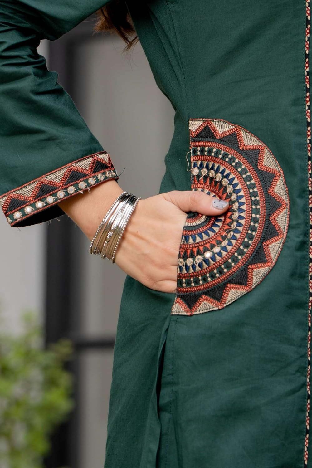 MEERA FAB Women Floral Printed Pure Cotton Straight V-Neck Kurta with Palazzos & Dupatta - Image 16