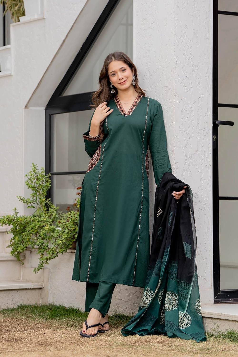 MEERA FAB Women Floral Printed Pure Cotton Straight V-Neck Kurta with Palazzos & Dupatta - Image 17