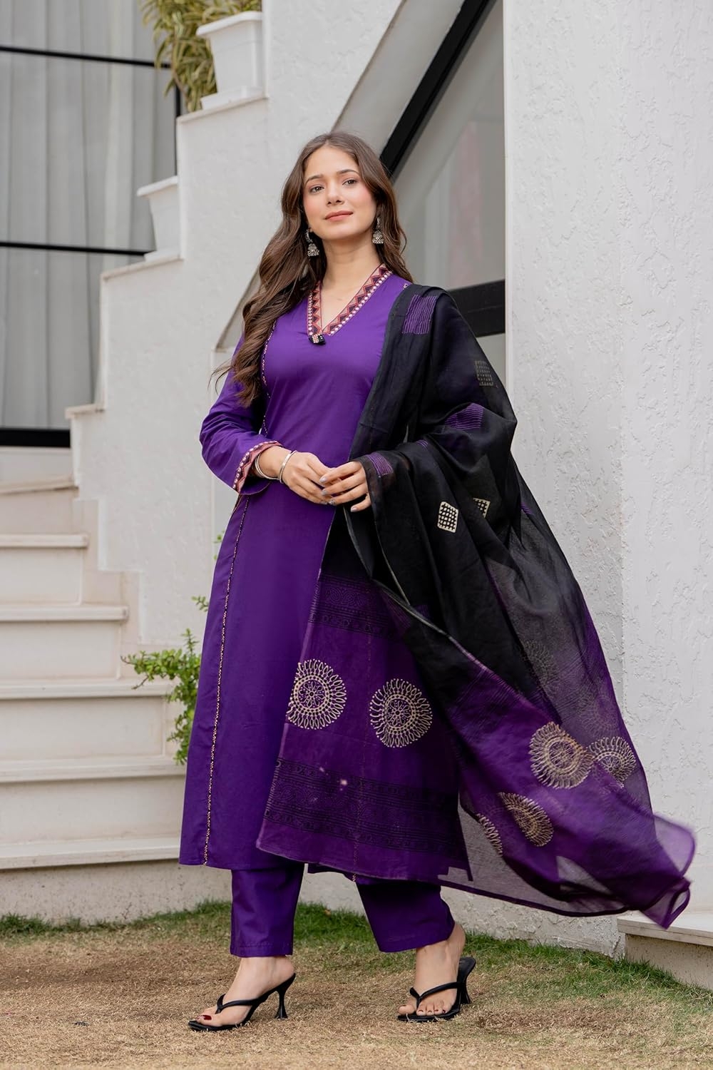 MEERA FAB Women Floral Printed Pure Cotton Straight V-Neck Kurta with Palazzos & Dupatta - Image 39