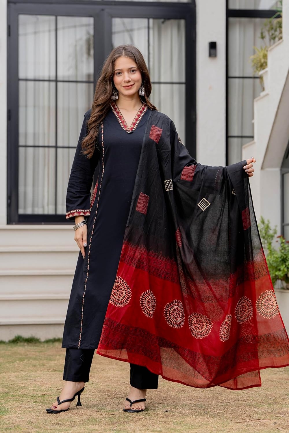MEERA FAB Women Floral Printed Pure Cotton Straight V-Neck Kurta with Palazzos & Dupatta - Image 49