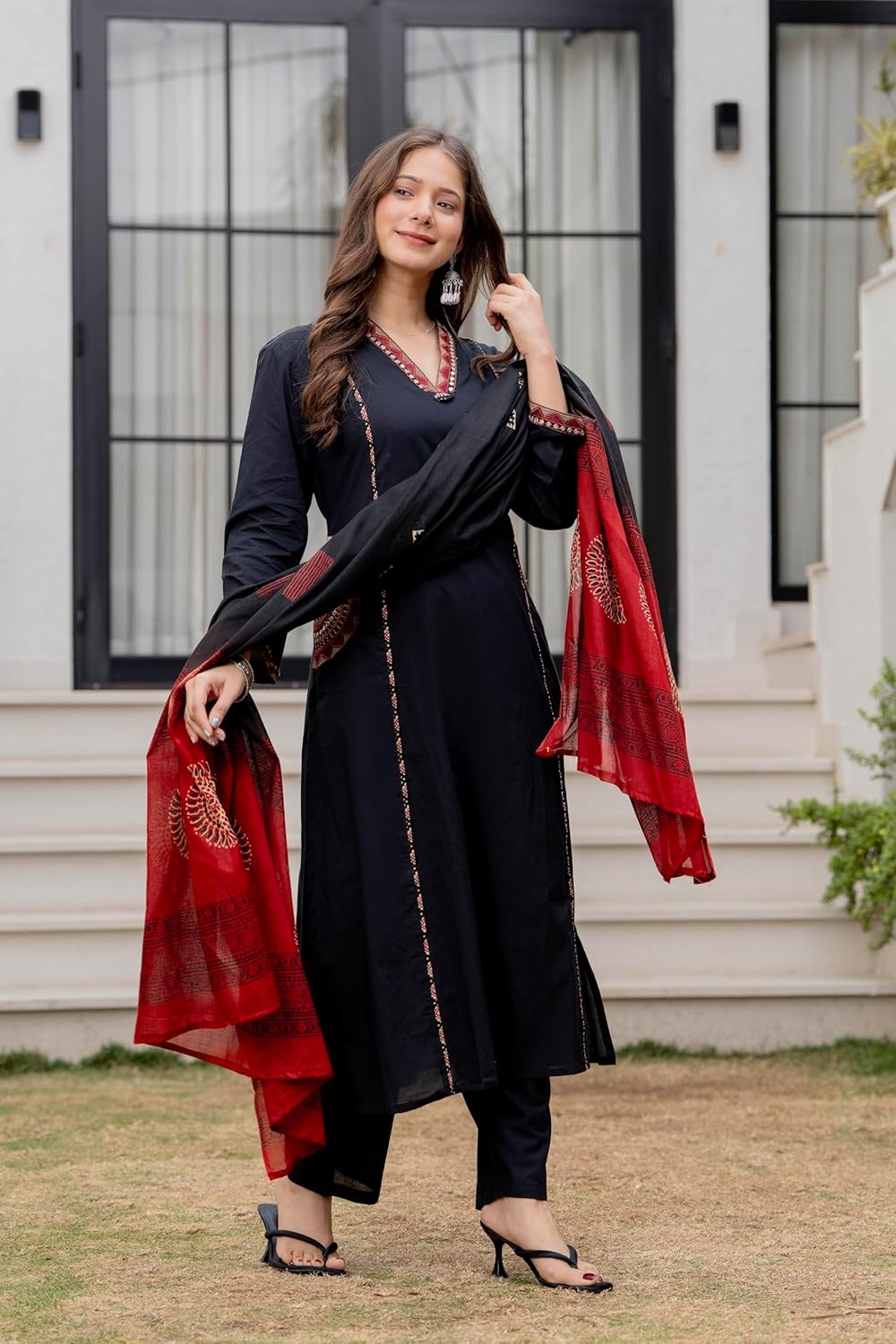 MEERA FAB Women Floral Printed Pure Cotton Straight V-Neck Kurta with Palazzos & Dupatta - Image 51