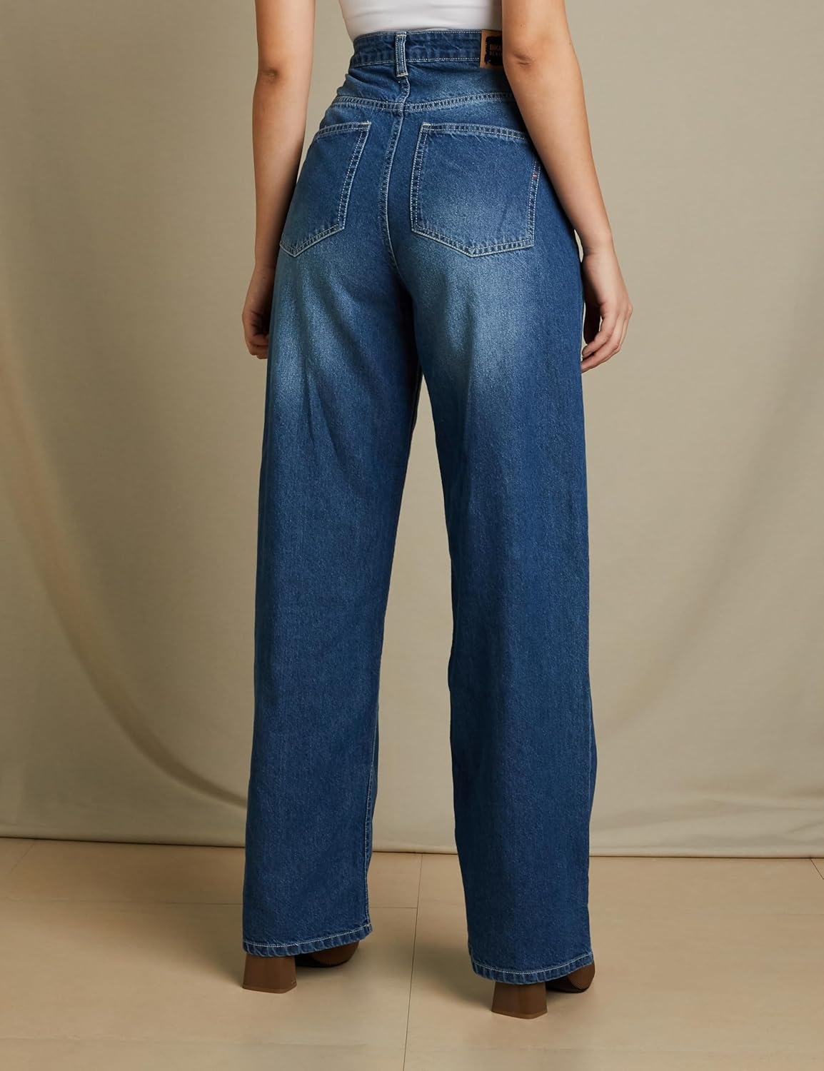 Amazon Brand - Symbol Women's Baggy Wide Leg Jeans (High Rise | Full Length) (Available in Plus Sizes) - Image 2