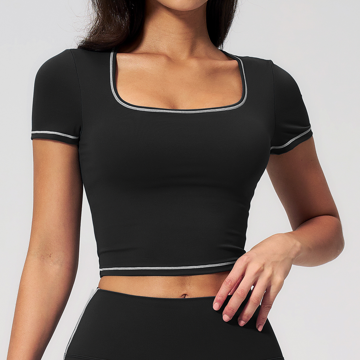Morpho Aura Women's Contrast Piping Square Neck Cropped Yoga Top - Image 3