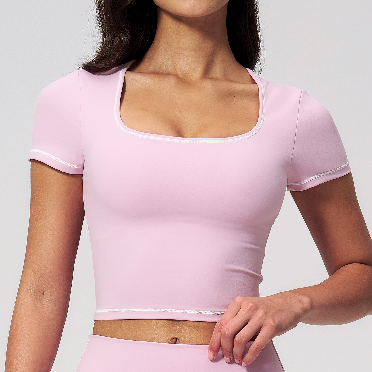 Morpho Aura Women's Contrast Piping Square Neck Cropped Yoga Top - Image 4
